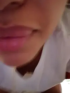  – webcam model profile photo Image 17