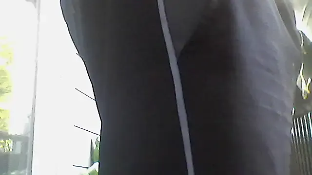  – webcam model profile photo Image 4