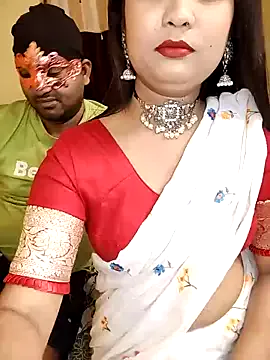  – webcam model profile photo Image 13
