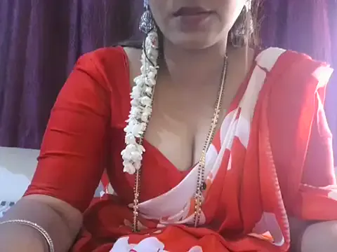 Sexy-Shalinii Image 16