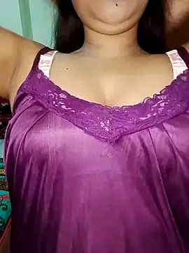 Nonchan_ – webcam model profile photo Image 3