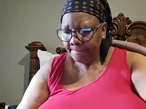 SEXYBOOBSNASS Image 5