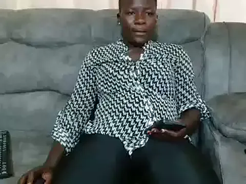 sexydarkpussy4 – webcam model profile photo