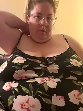 roouse – webcam model profile photo Image 3