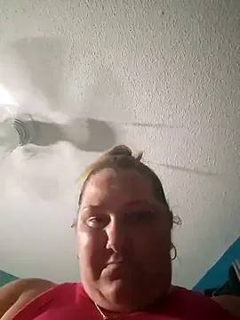 blondebitch2 – webcam model profile photo Image 9