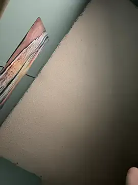 LoveOnStream – webcam model profile photo Image 11