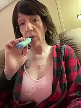 LoveOnStream – webcam model profile photo Image 3