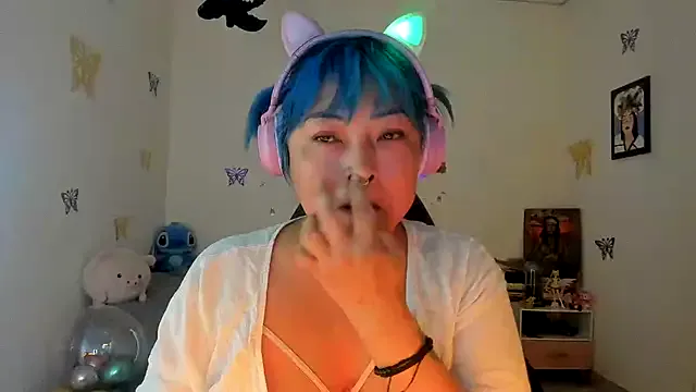 seraphine23 – webcam model profile photo Image 12