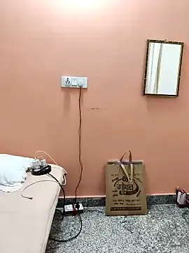 MondoNeko – webcam model profile photo Image 10