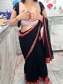 MondoNeko – webcam model profile photo Image 2