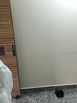 tastemecaroline – webcam model profile photo Image 15