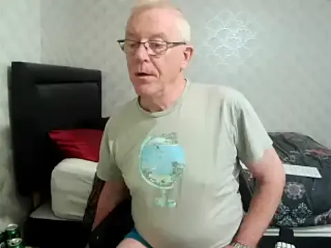 zui_lu – webcam model profile photo Image 3