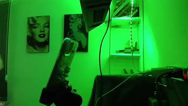 sweetest_bella – webcam model profile photo Image 17