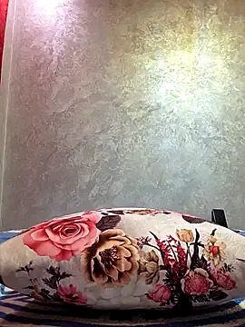  – webcam model profile photo Image 14