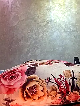  – webcam model profile photo Image 17