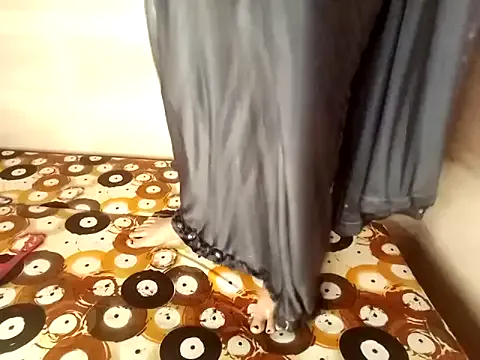 Draculona-666 – webcam model profile photo Image 11