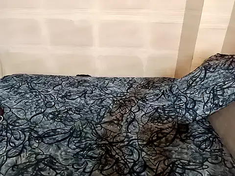 Draculona-666 – webcam model profile photo Image 2