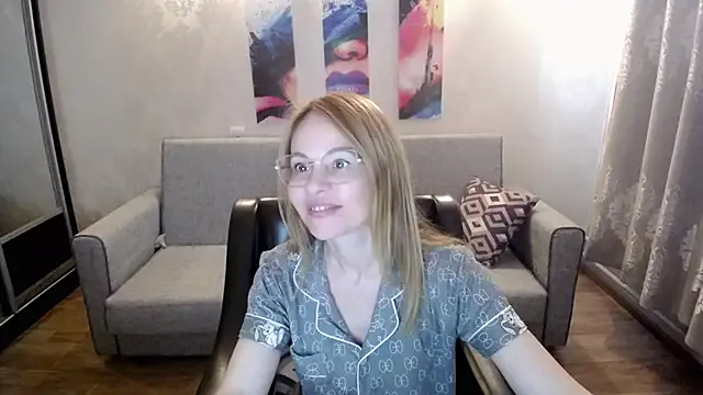 SashaPatel – webcam model profile photo Image 4