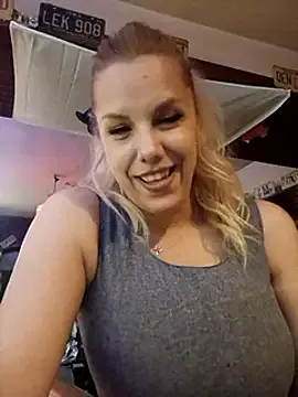 seraphine23 – webcam model profile photo Image 6