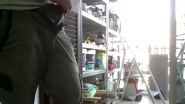 roouse – webcam model profile photo Image 8