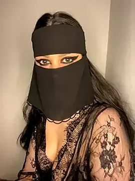 roouse – webcam model profile photo Image 14