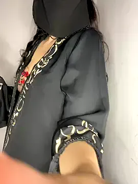 roouse – webcam model profile photo Image 16