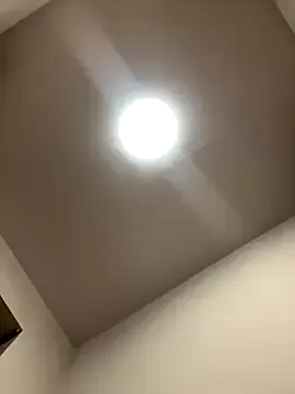 maataaan – webcam model profile photo Image 7