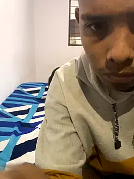 LoveOnStream – webcam model profile photo Image 4