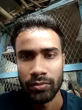 PumaShyXD – webcam model profile photo Image 2