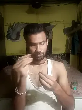 PumaShyXD – webcam model profile photo Image 3