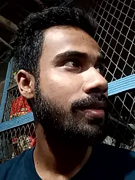 PumaShyXD – webcam model profile photo Image 5