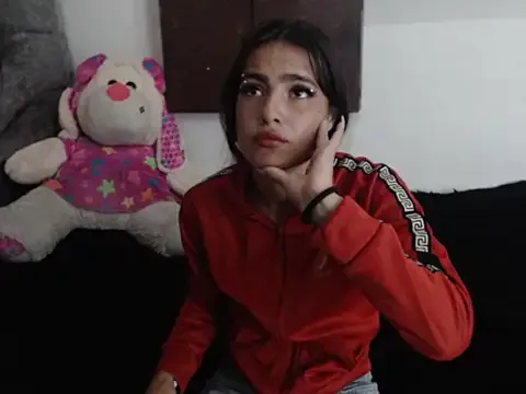 Nonchan_ – webcam model profile photo Image 3