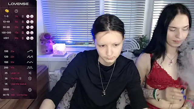  – webcam model profile photo Image 7