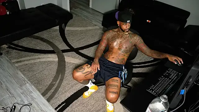 dirtypub – webcam model profile photo Image 15