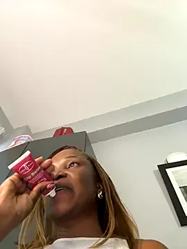 ManaMi-maru – webcam model profile photo Image 10