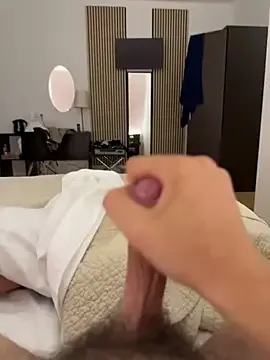 Megu_Melon – webcam model profile photo Image 9