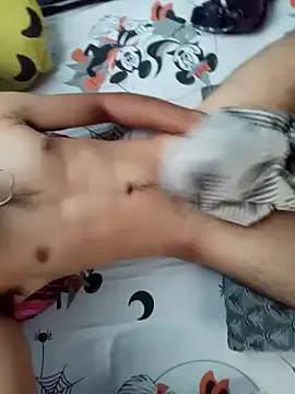 _Alicee_1 – webcam model profile photo Image 12