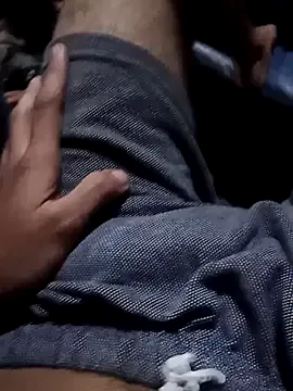 _Alicee_1 – webcam model profile photo Image 13