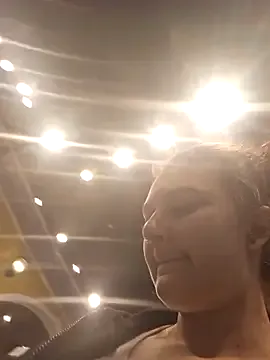 bingxin- – webcam model profile photo Image 13