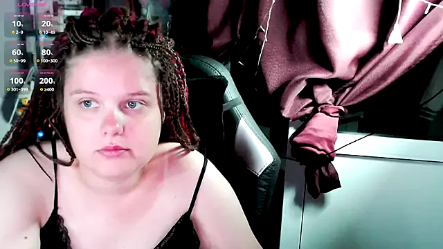 Nonchan_ – webcam model profile photo Image 6