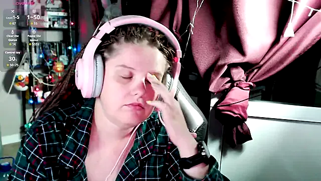 Nonchan_ – webcam model profile photo Image 7