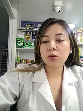 seraphine23 – webcam model profile photo Image 2