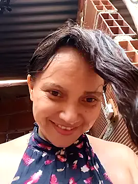 undo-busoku69 – webcam model profile photo Image 2