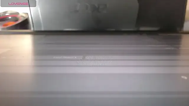 roouse – webcam model profile photo Image 16