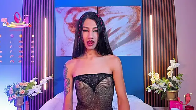 LushianaFitness – webcam model profile photo Image 14