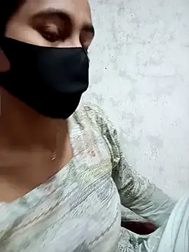 zoeypink – webcam model profile photo Image 2