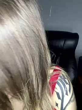 PiquingOgalala – webcam model profile photo Image 13