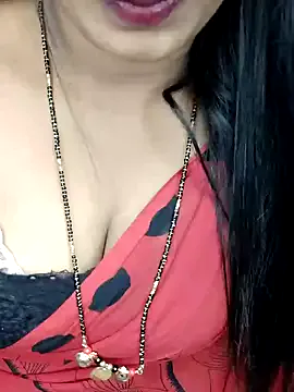 seraphine23 – webcam model profile photo Image 5