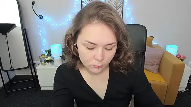  – webcam model profile photo Image 2