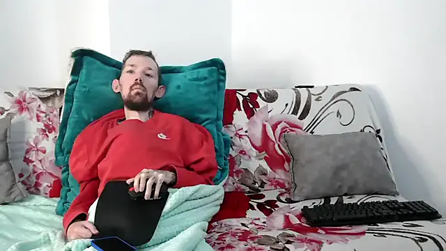 roouse – webcam model profile photo Image 17